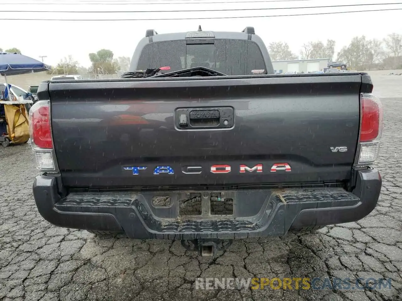 6 Photograph of a damaged car 3TMBZ5DN1LM026688 TOYOTA TACOMA 2020