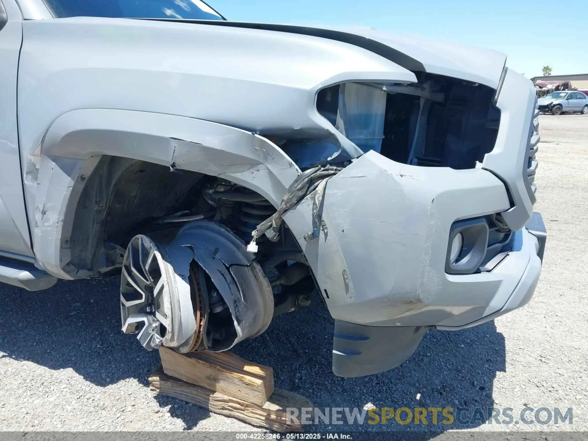 6 Photograph of a damaged car 3TMBZ5DN9LM027314 TOYOTA TACOMA 2020