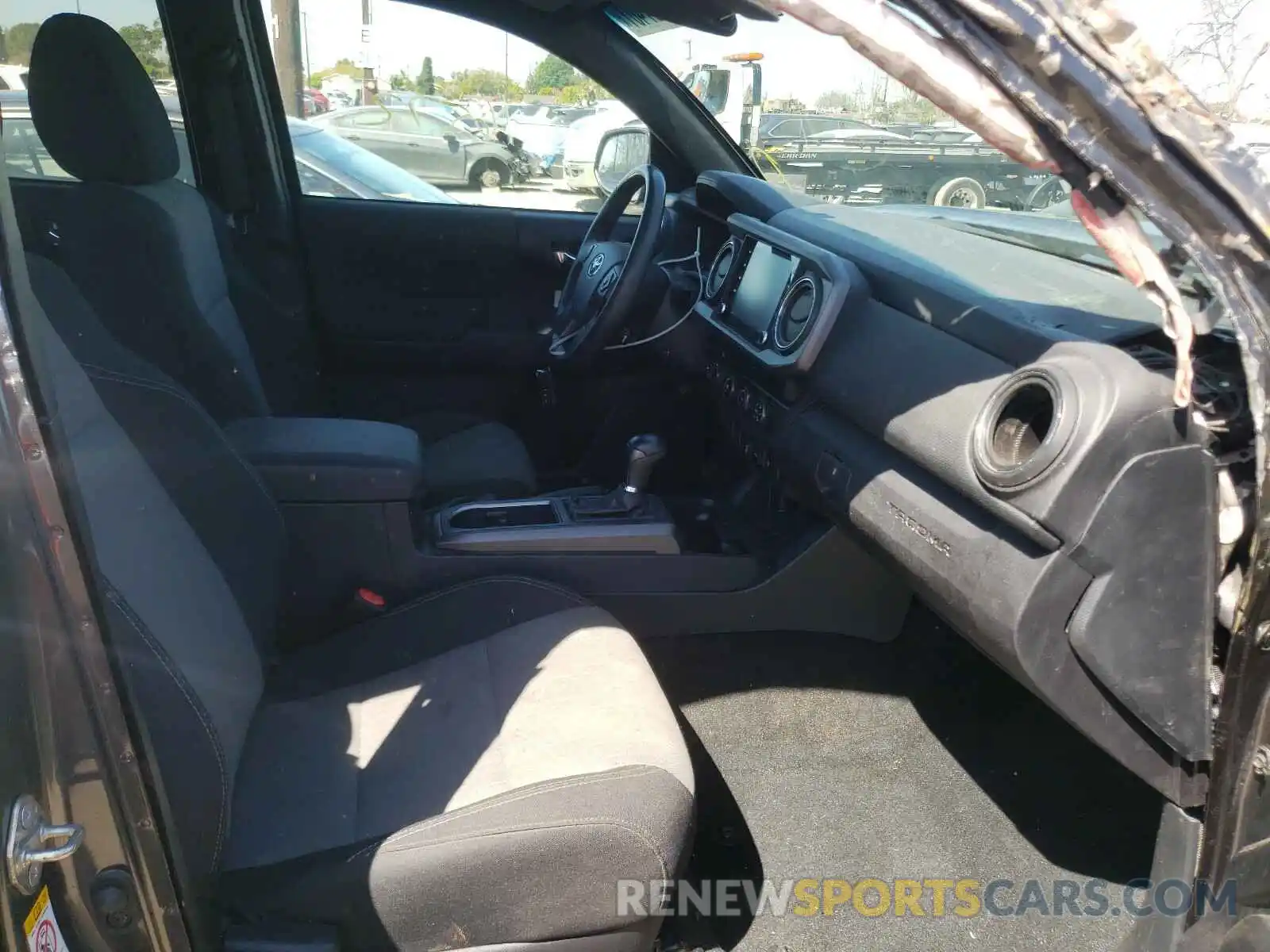 5 Photograph of a damaged car 3TMCZ5AN0LM297248 TOYOTA TACOMA 2020