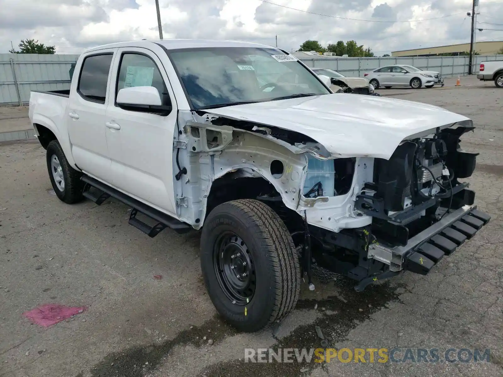 1 Photograph of a damaged car 3TMCZ5AN0LM310130 TOYOTA TACOMA 2020