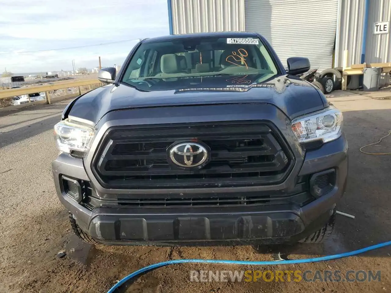 5 Photograph of a damaged car 3TMCZ5AN0LM328336 TOYOTA TACOMA 2020
