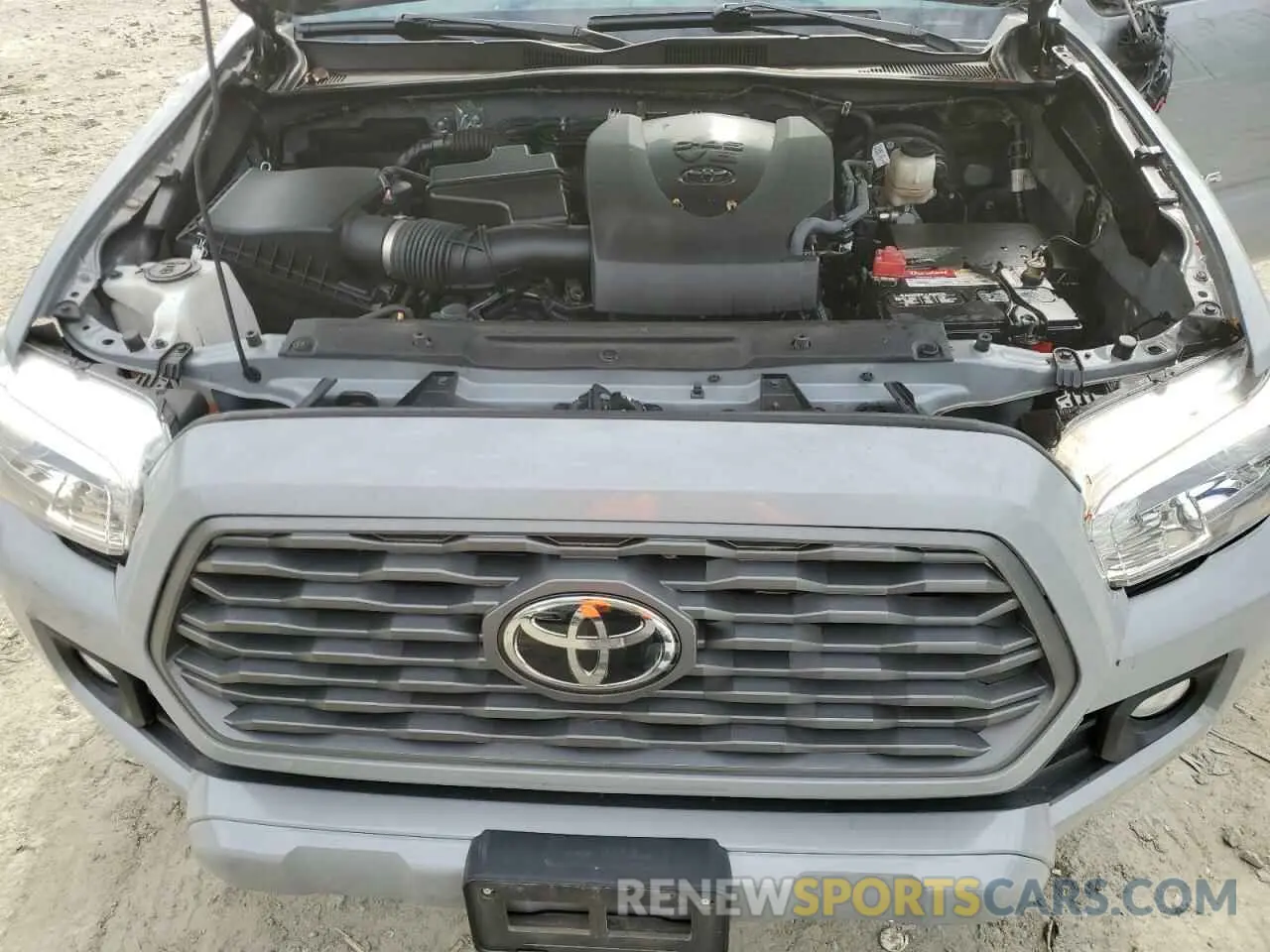 11 Photograph of a damaged car 3TMCZ5AN0LM336663 TOYOTA TACOMA 2020