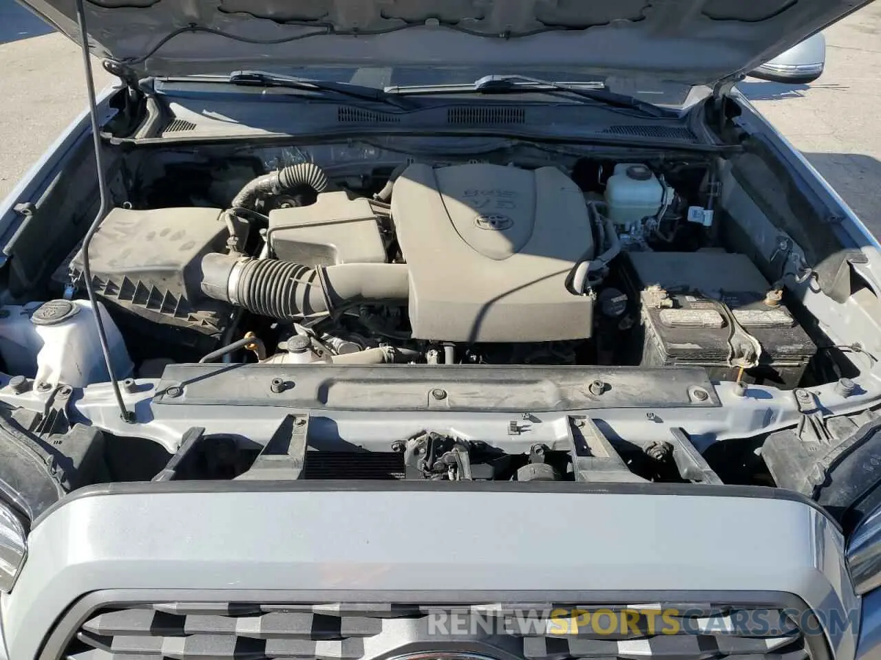 11 Photograph of a damaged car 3TMCZ5AN0LM349817 TOYOTA TACOMA 2020