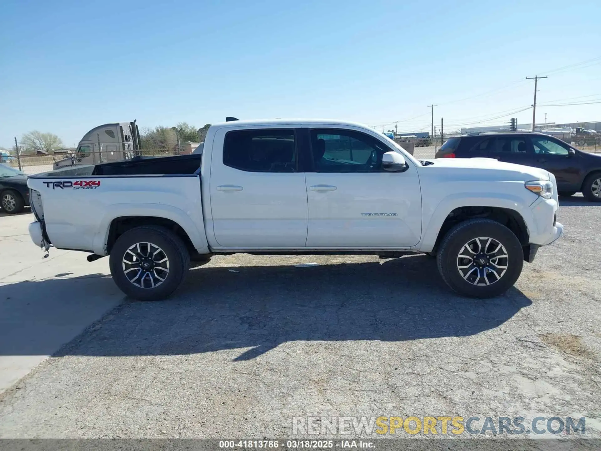 13 Photograph of a damaged car 3TMCZ5AN0LM350742 TOYOTA TACOMA 2020