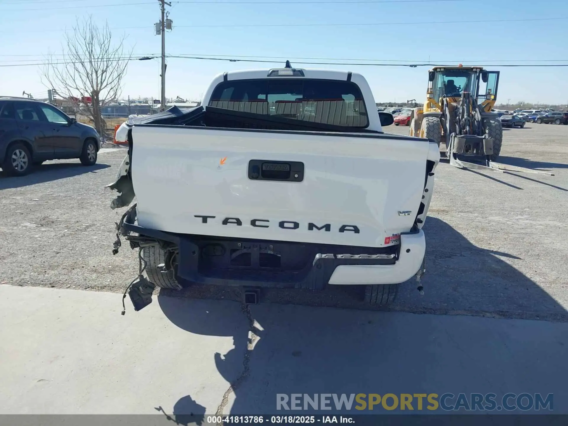 16 Photograph of a damaged car 3TMCZ5AN0LM350742 TOYOTA TACOMA 2020
