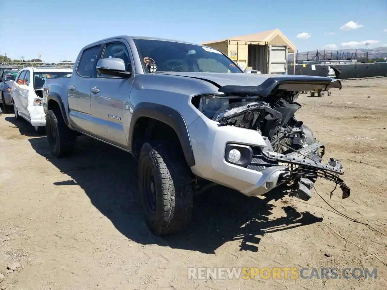 1 Photograph of a damaged car 3TMCZ5AN0LM354905 TOYOTA TACOMA 2020