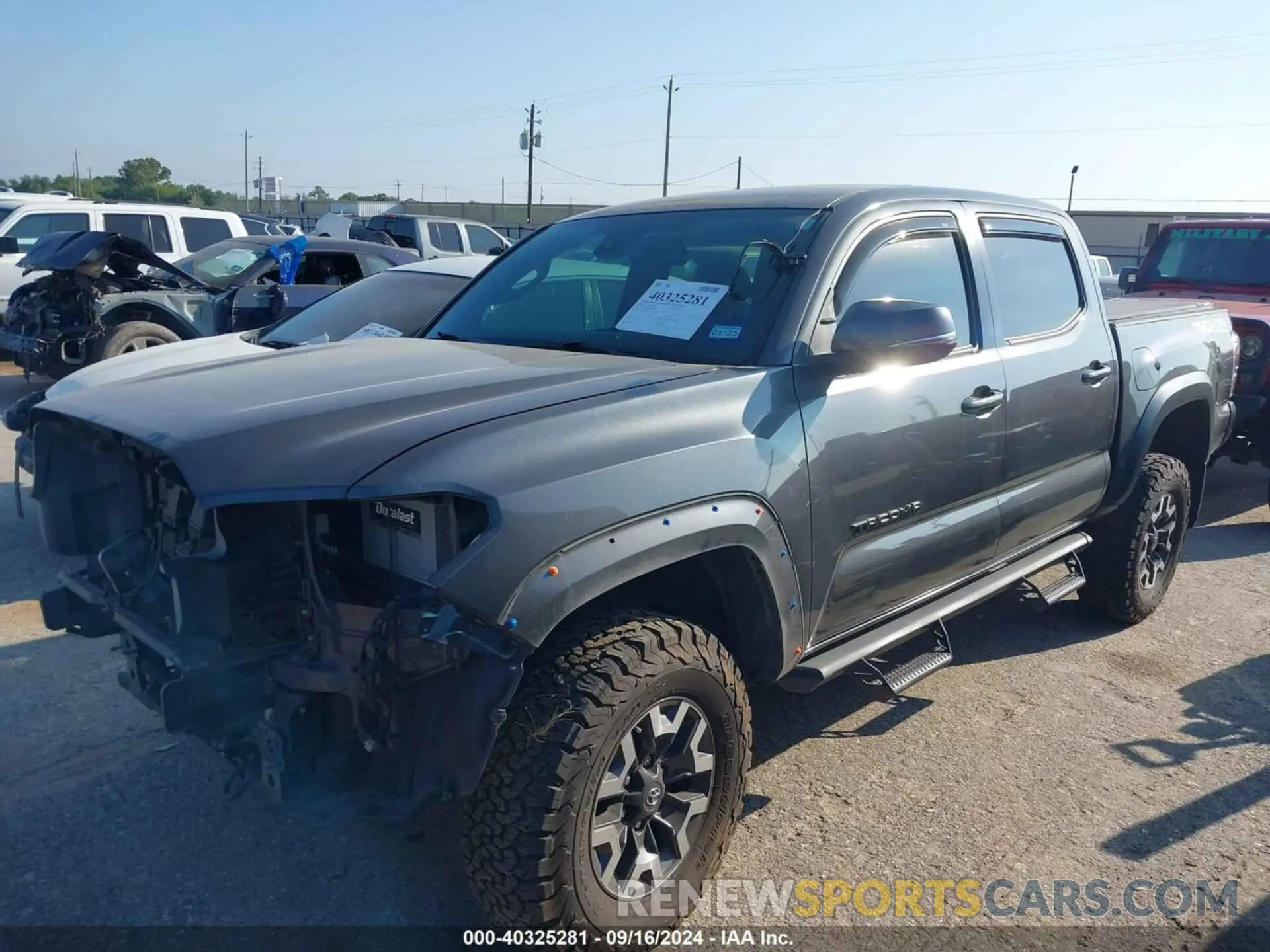 2 Photograph of a damaged car 3TMCZ5AN1LM291829 TOYOTA TACOMA 2020