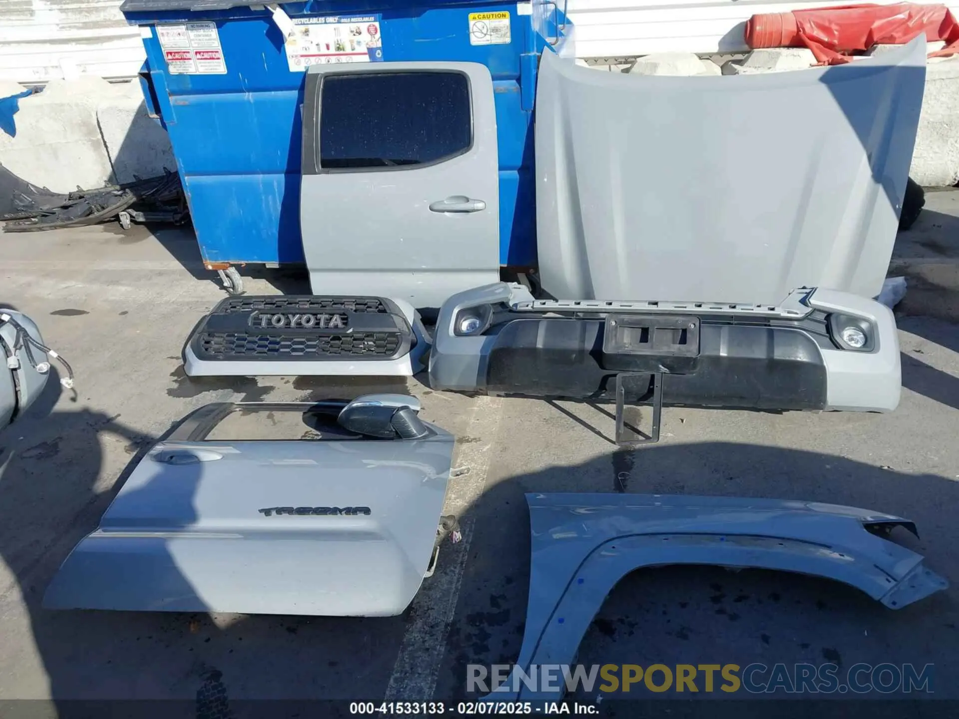 11 Photograph of a damaged car 3TMCZ5AN1LM293791 TOYOTA TACOMA 2020