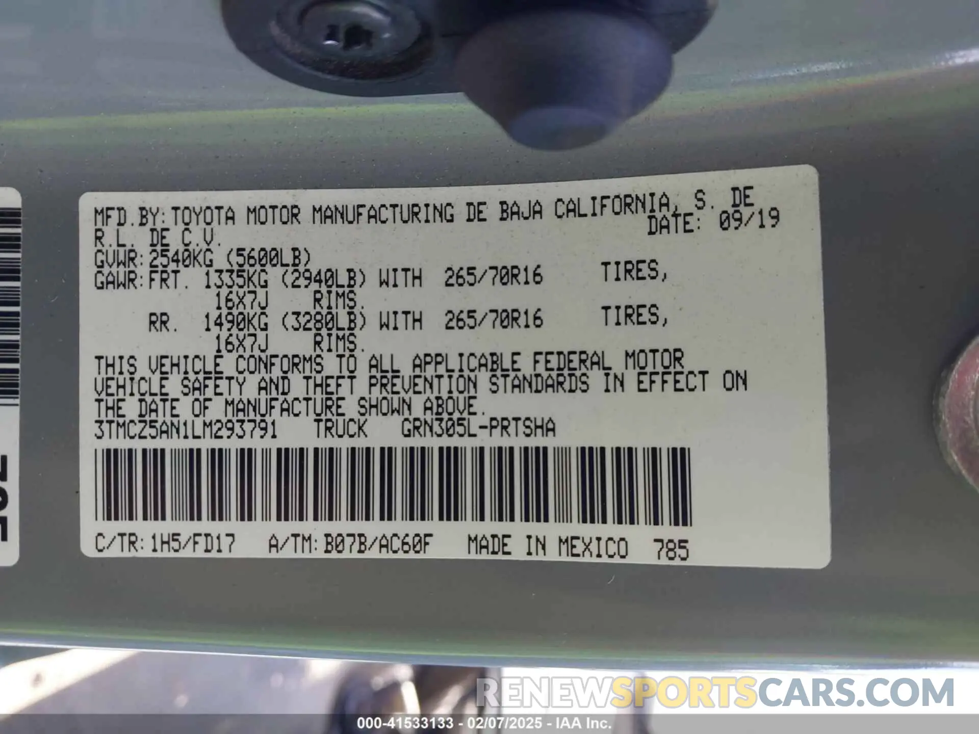 9 Photograph of a damaged car 3TMCZ5AN1LM293791 TOYOTA TACOMA 2020