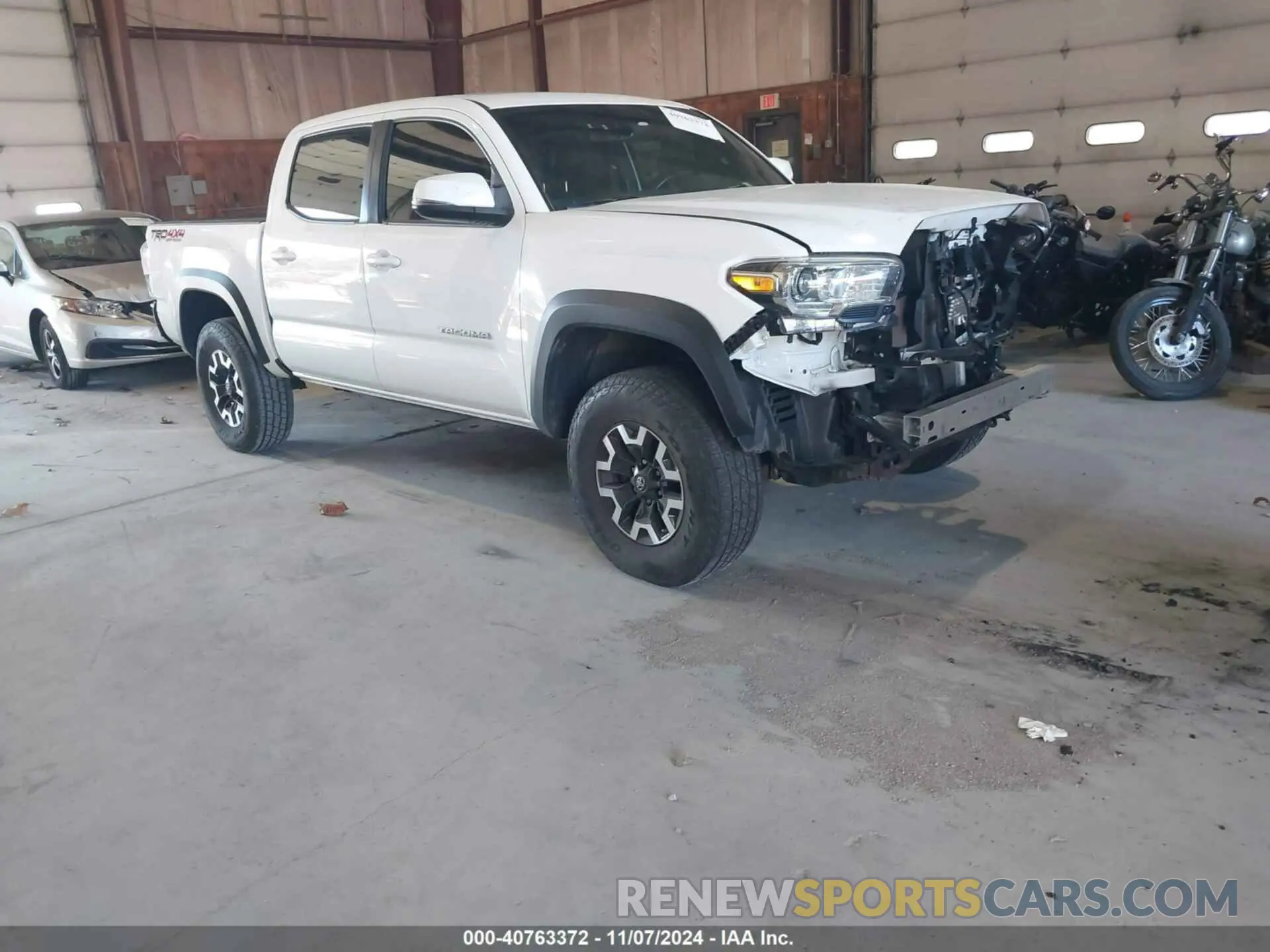 1 Photograph of a damaged car 3TMCZ5AN1LM302652 TOYOTA TACOMA 2020