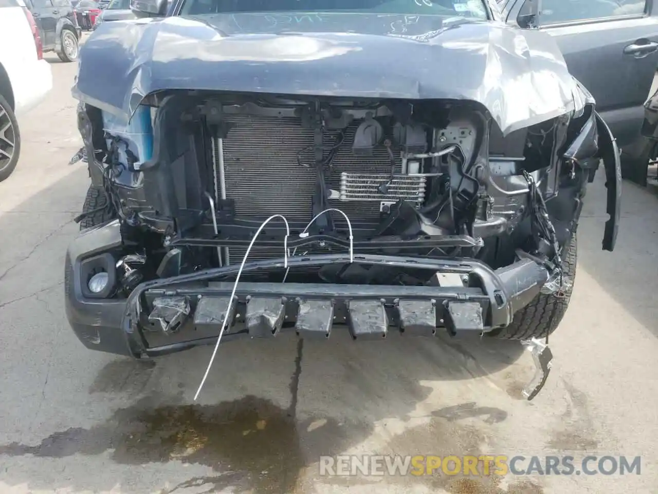 9 Photograph of a damaged car 3TMCZ5AN1LM312453 TOYOTA TACOMA 2020