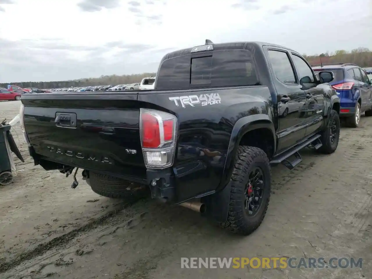 4 Photograph of a damaged car 3TMCZ5AN1LM324585 TOYOTA TACOMA 2020