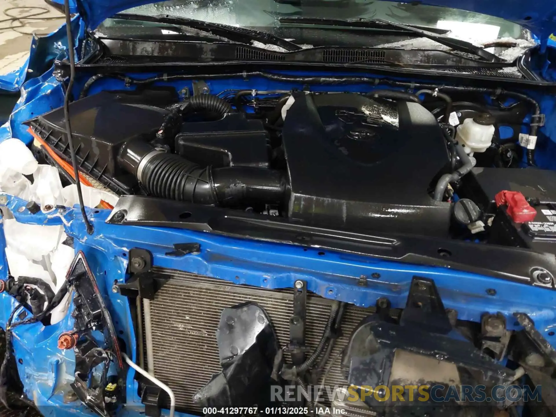 10 Photograph of a damaged car 3TMCZ5AN1LM325672 TOYOTA TACOMA 2020