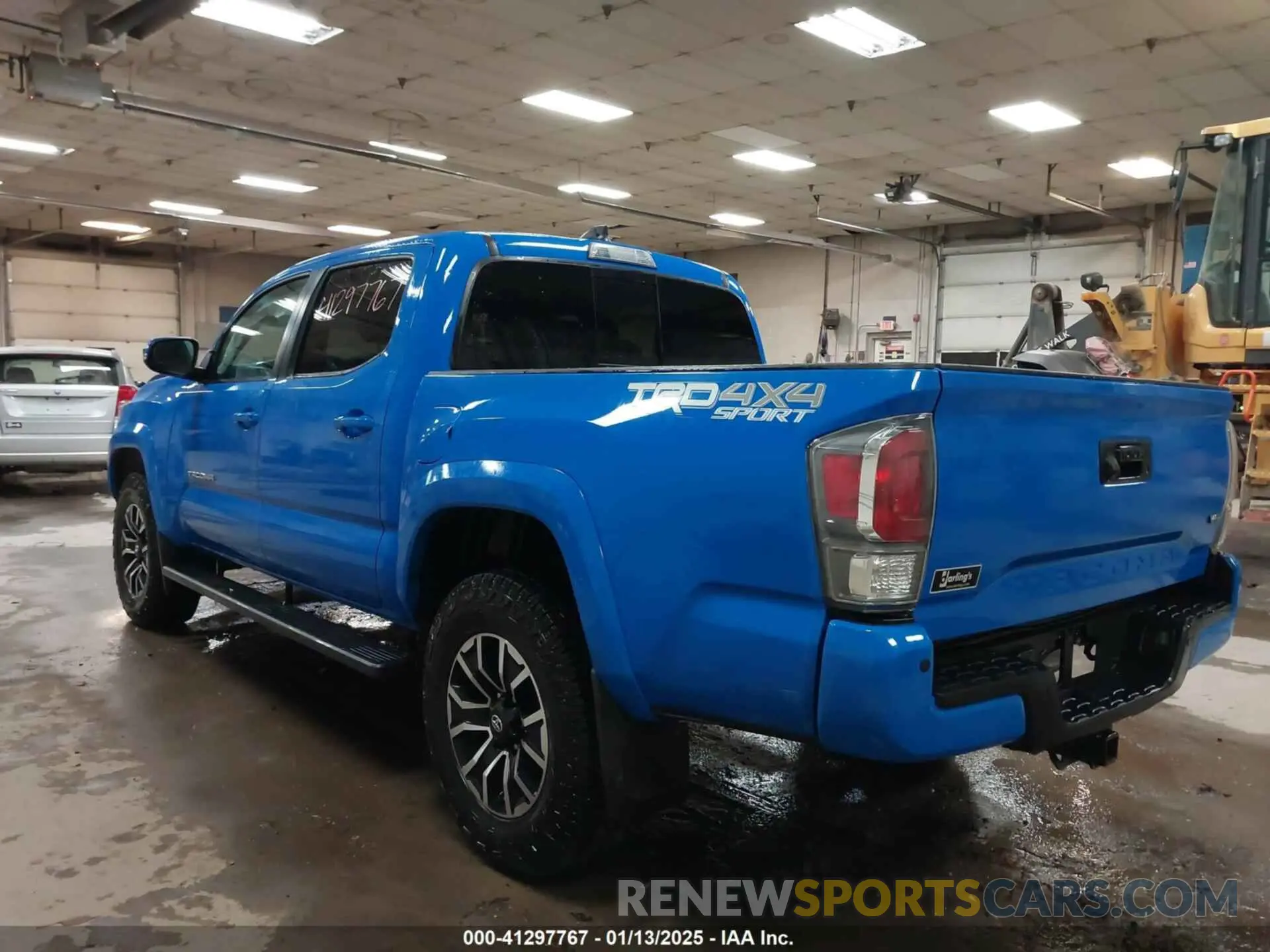 3 Photograph of a damaged car 3TMCZ5AN1LM325672 TOYOTA TACOMA 2020