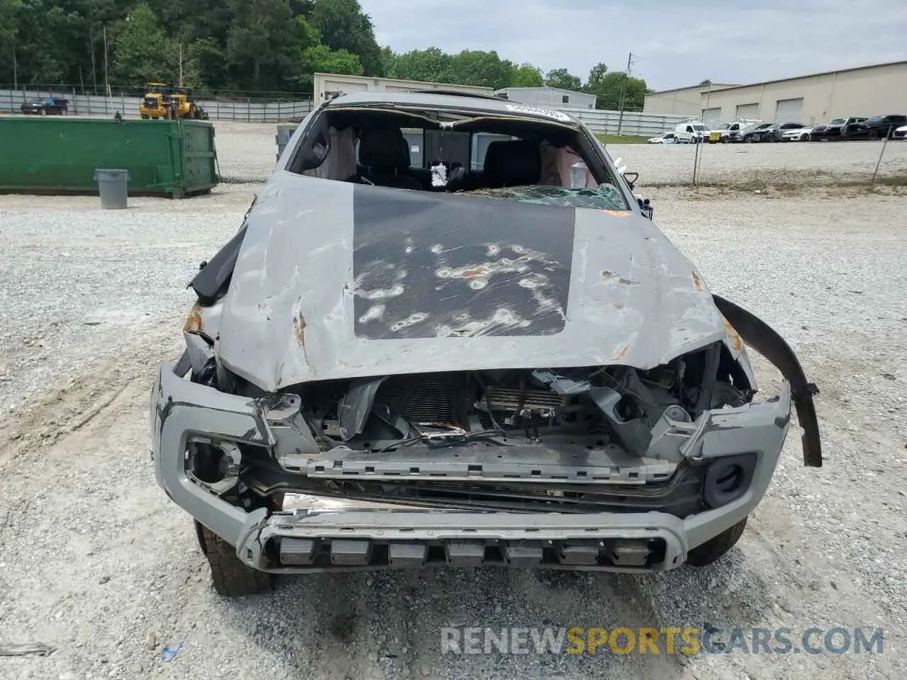 5 Photograph of a damaged car 3TMCZ5AN1LM326465 TOYOTA TACOMA 2020