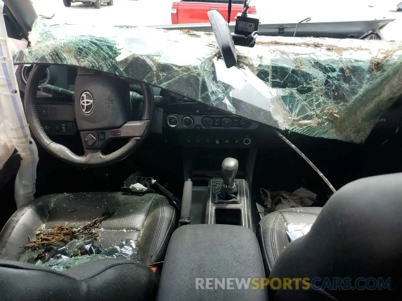 8 Photograph of a damaged car 3TMCZ5AN1LM326465 TOYOTA TACOMA 2020