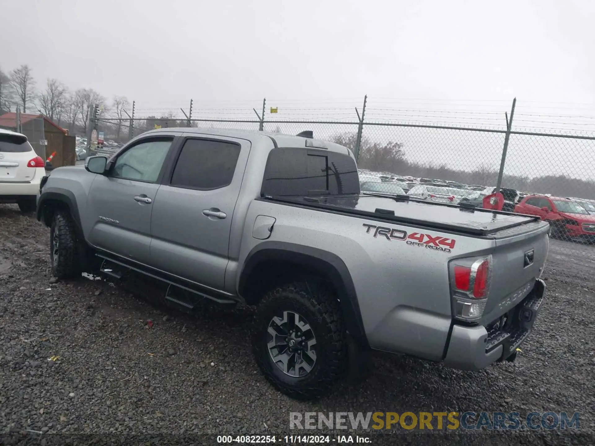 3 Photograph of a damaged car 3TMCZ5AN1LM360194 TOYOTA TACOMA 2020