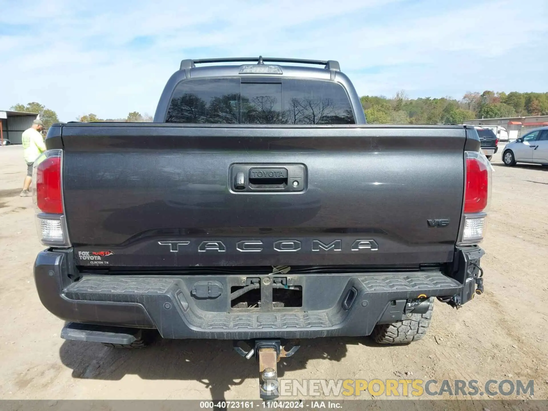 16 Photograph of a damaged car 3TMCZ5AN1LM365475 TOYOTA TACOMA 2020