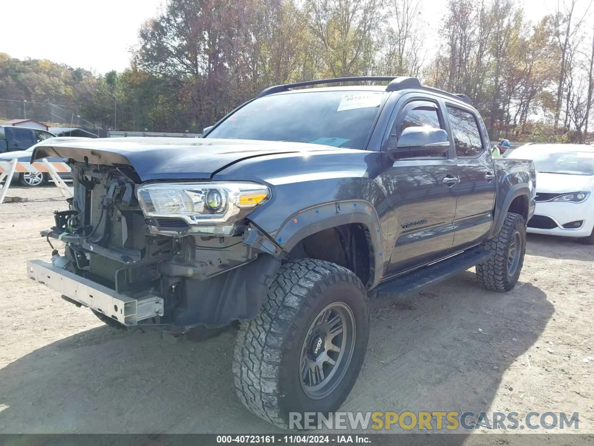 2 Photograph of a damaged car 3TMCZ5AN1LM365475 TOYOTA TACOMA 2020