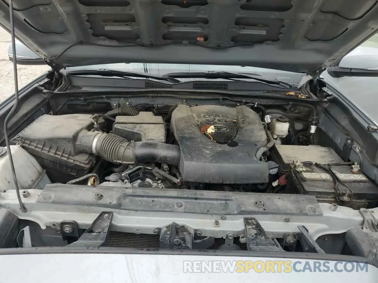 11 Photograph of a damaged car 3TMCZ5AN2LM290835 TOYOTA TACOMA 2020