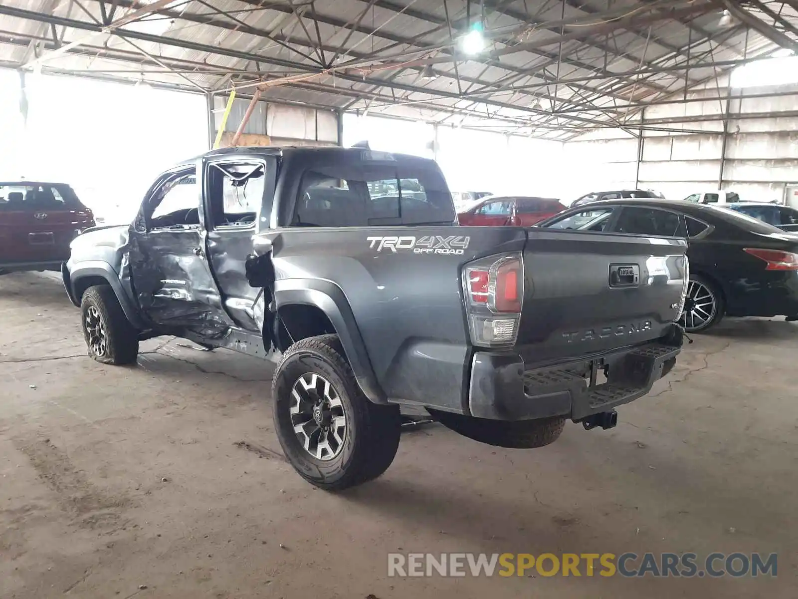 3 Photograph of a damaged car 3TMCZ5AN2LM323249 TOYOTA TACOMA 2020