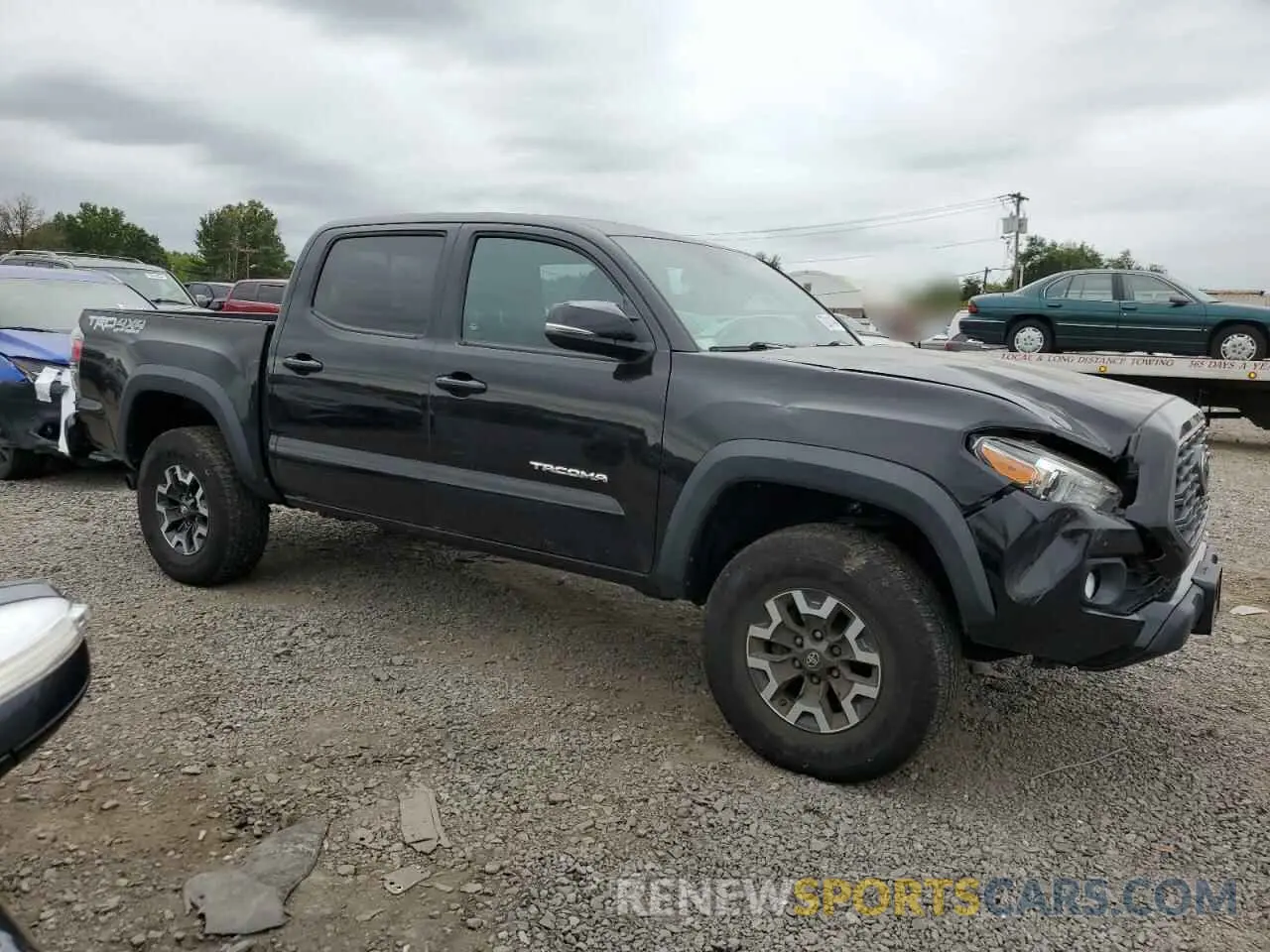 4 Photograph of a damaged car 3TMCZ5AN2LM324885 TOYOTA TACOMA 2020