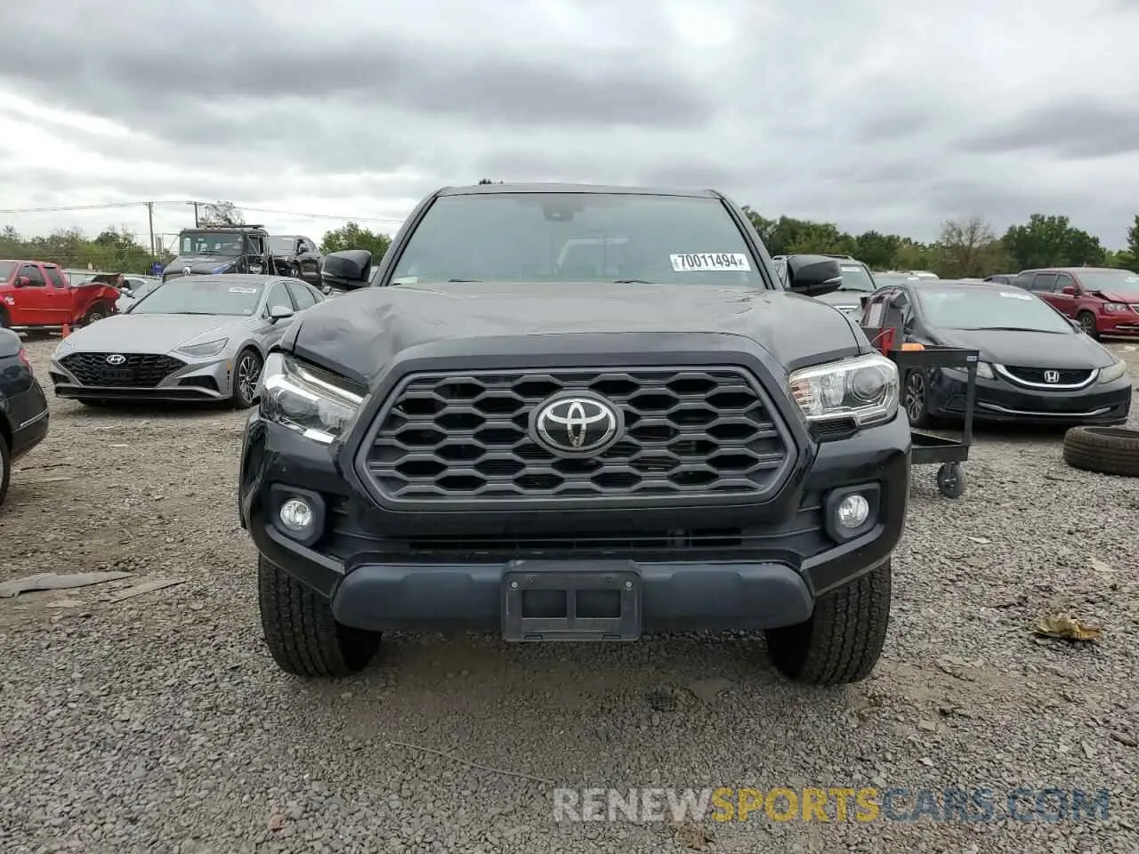 5 Photograph of a damaged car 3TMCZ5AN2LM324885 TOYOTA TACOMA 2020