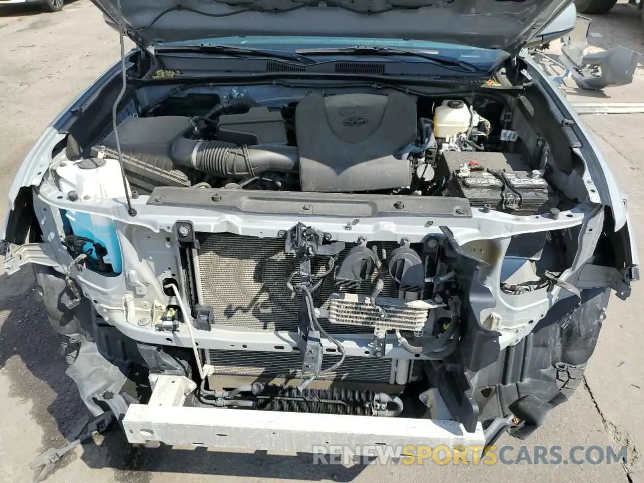 11 Photograph of a damaged car 3TMCZ5AN2LM327690 TOYOTA TACOMA 2020
