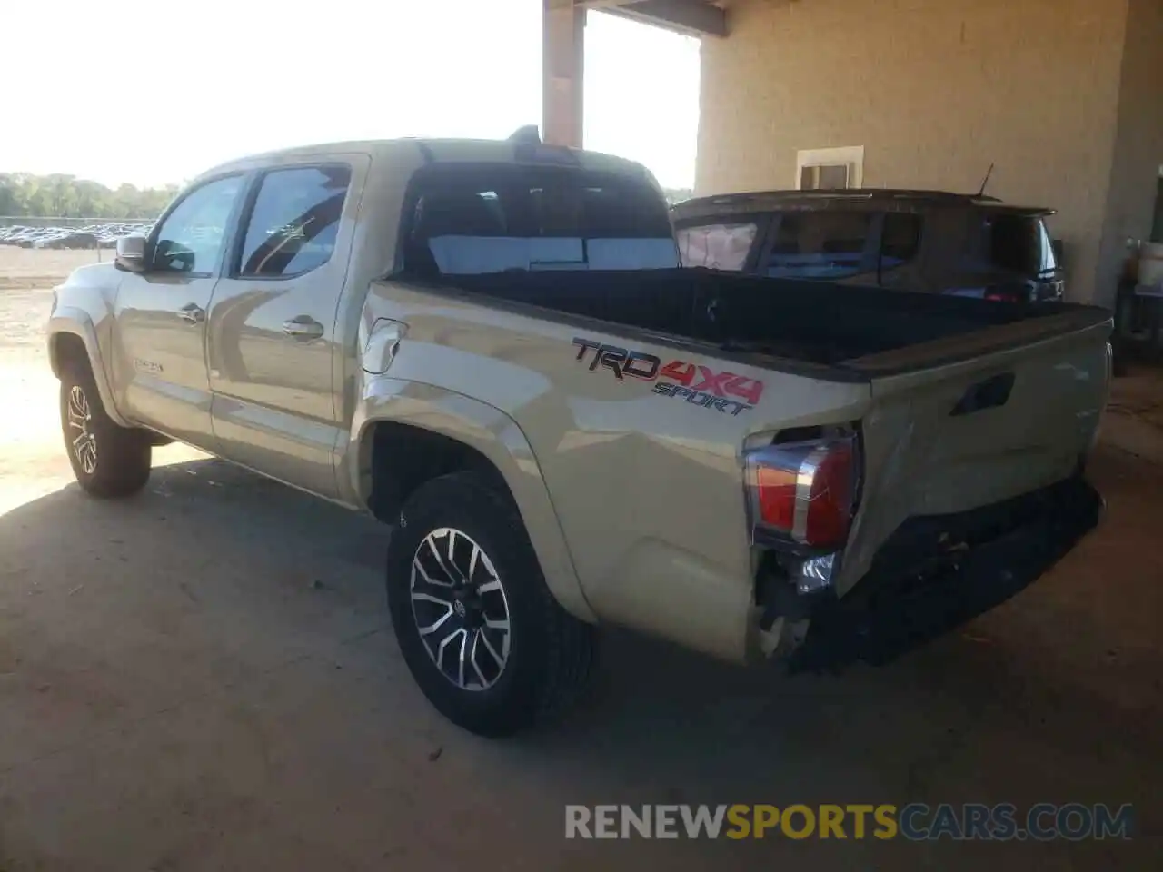 3 Photograph of a damaged car 3TMCZ5AN2LM354677 TOYOTA TACOMA 2020