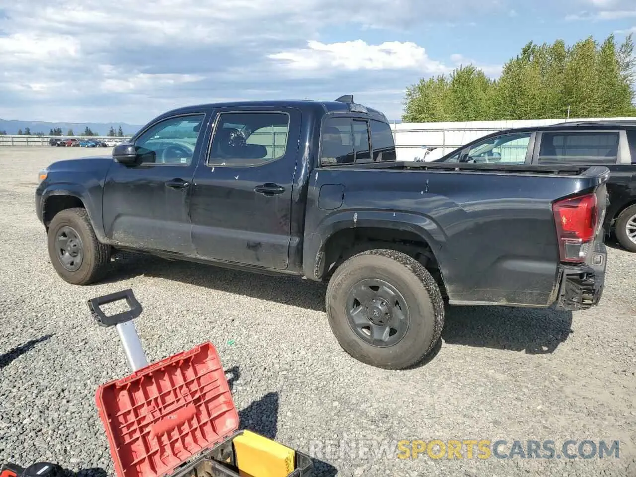 2 Photograph of a damaged car 3TMCZ5AN2LM362505 TOYOTA TACOMA 2020