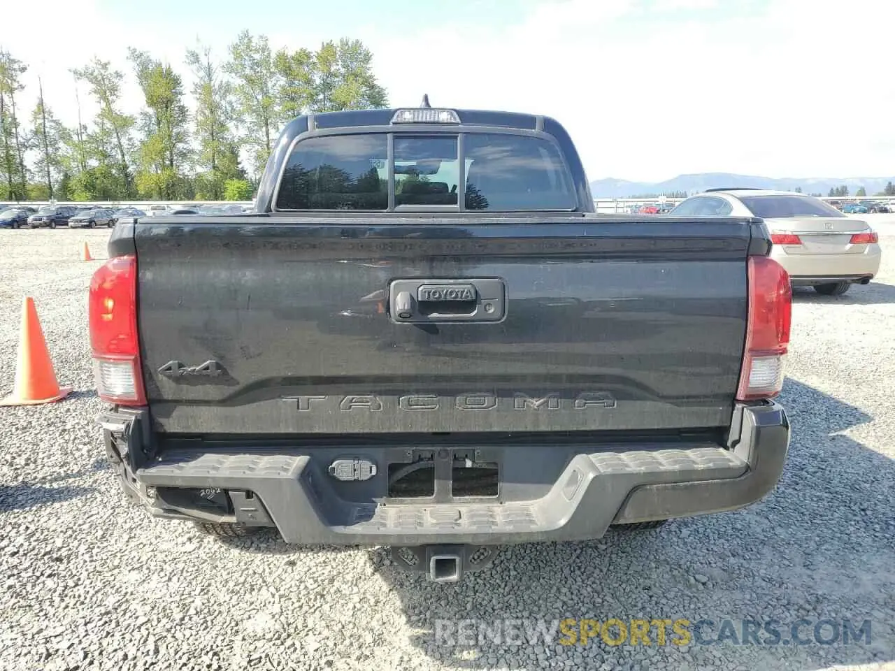 6 Photograph of a damaged car 3TMCZ5AN2LM362505 TOYOTA TACOMA 2020
