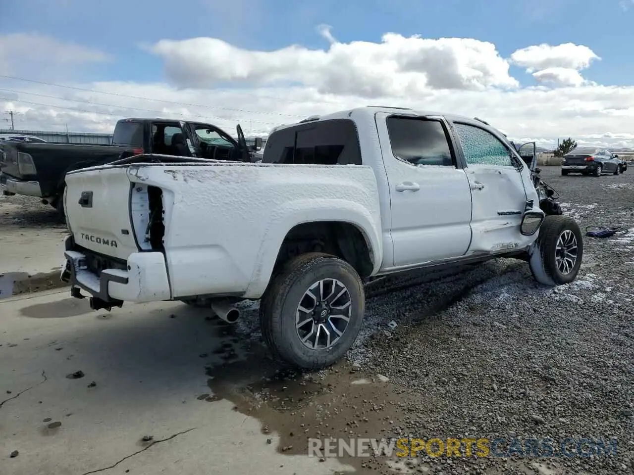 3 Photograph of a damaged car 3TMCZ5AN2LM365226 TOYOTA TACOMA 2020