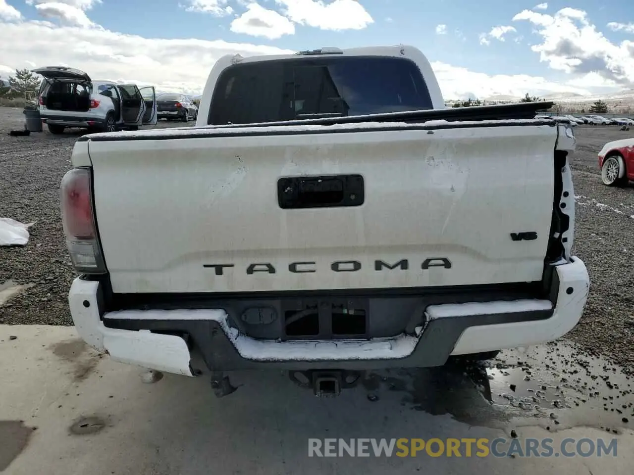 6 Photograph of a damaged car 3TMCZ5AN2LM365226 TOYOTA TACOMA 2020