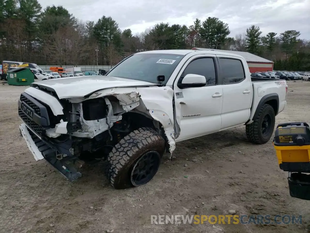 1 Photograph of a damaged car 3TMCZ5AN2LM366490 TOYOTA TACOMA 2020