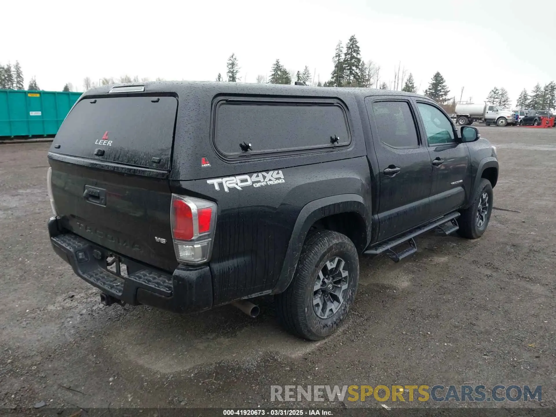 4 Photograph of a damaged car 3TMCZ5AN3LM309666 TOYOTA TACOMA 2020