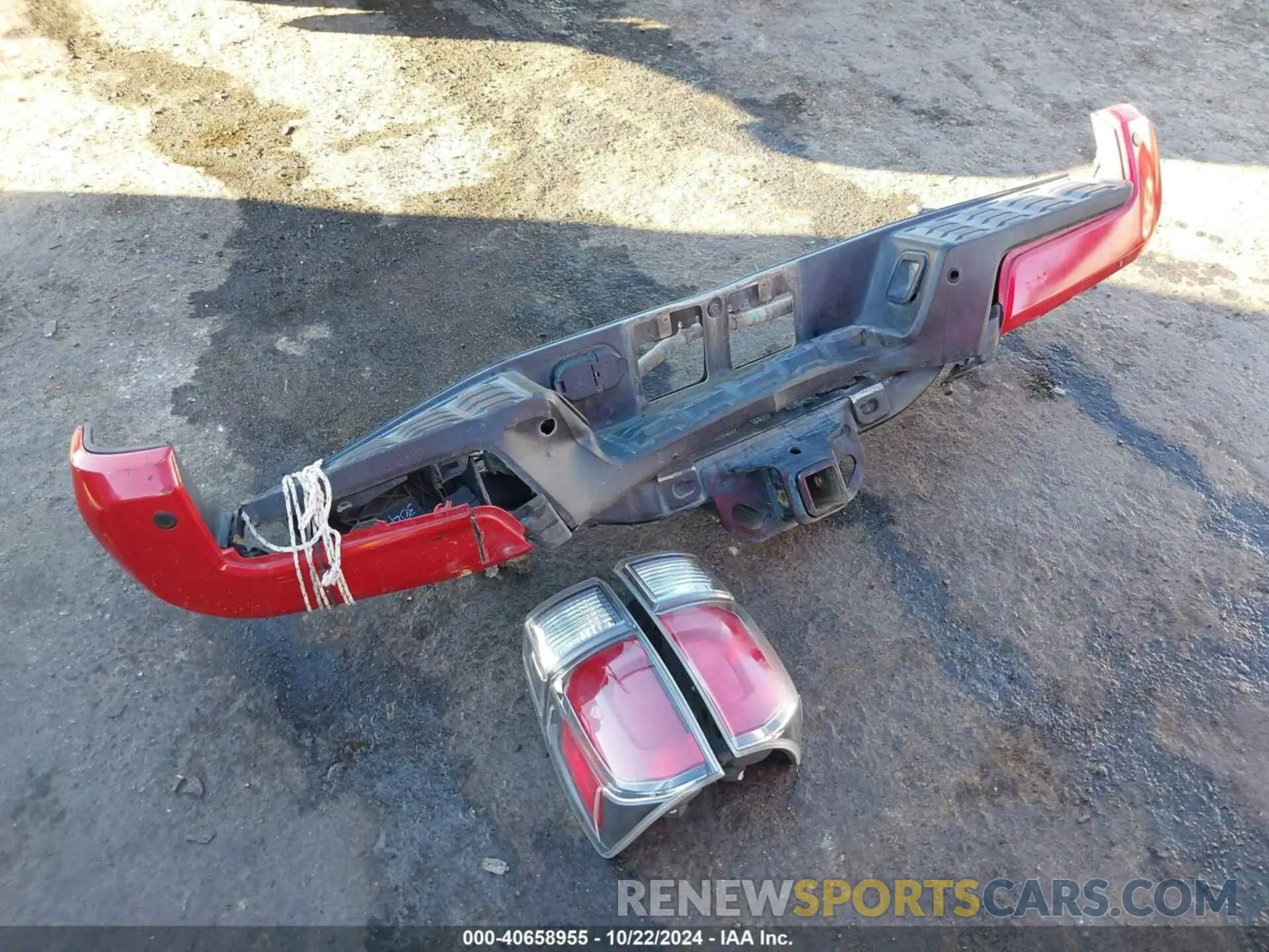 12 Photograph of a damaged car 3TMCZ5AN3LM312339 TOYOTA TACOMA 2020