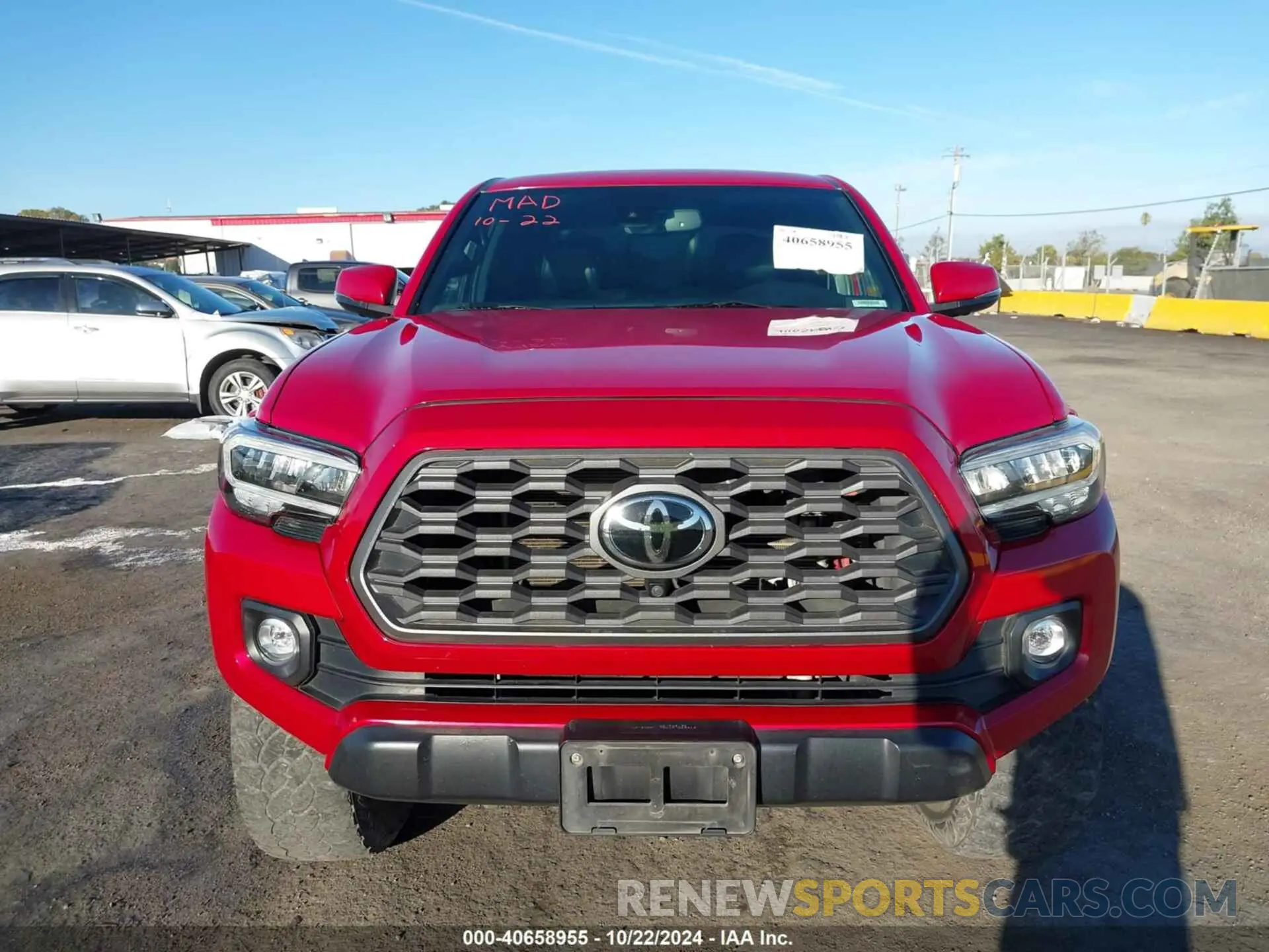 13 Photograph of a damaged car 3TMCZ5AN3LM312339 TOYOTA TACOMA 2020