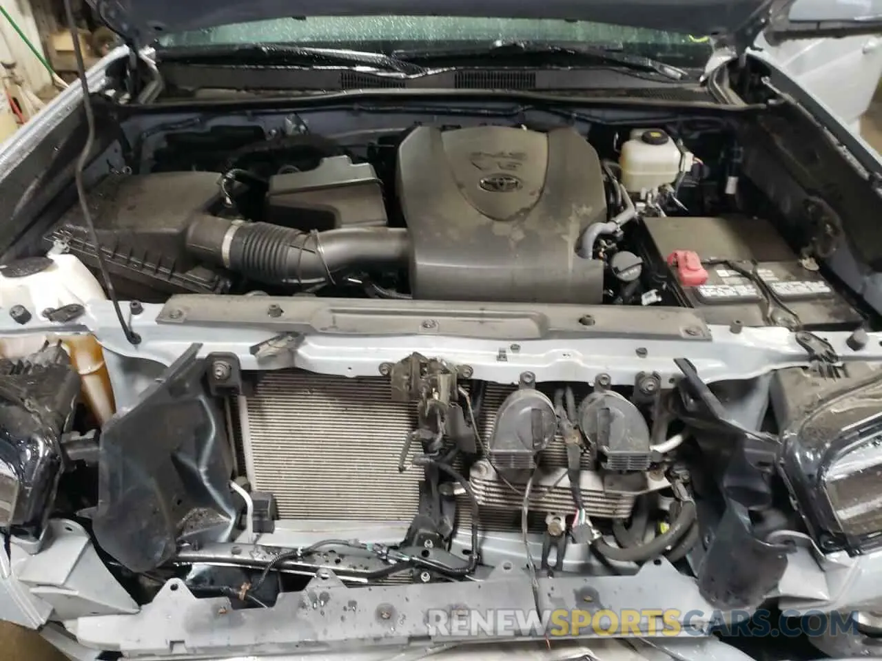 11 Photograph of a damaged car 3TMCZ5AN3LM319503 TOYOTA TACOMA 2020
