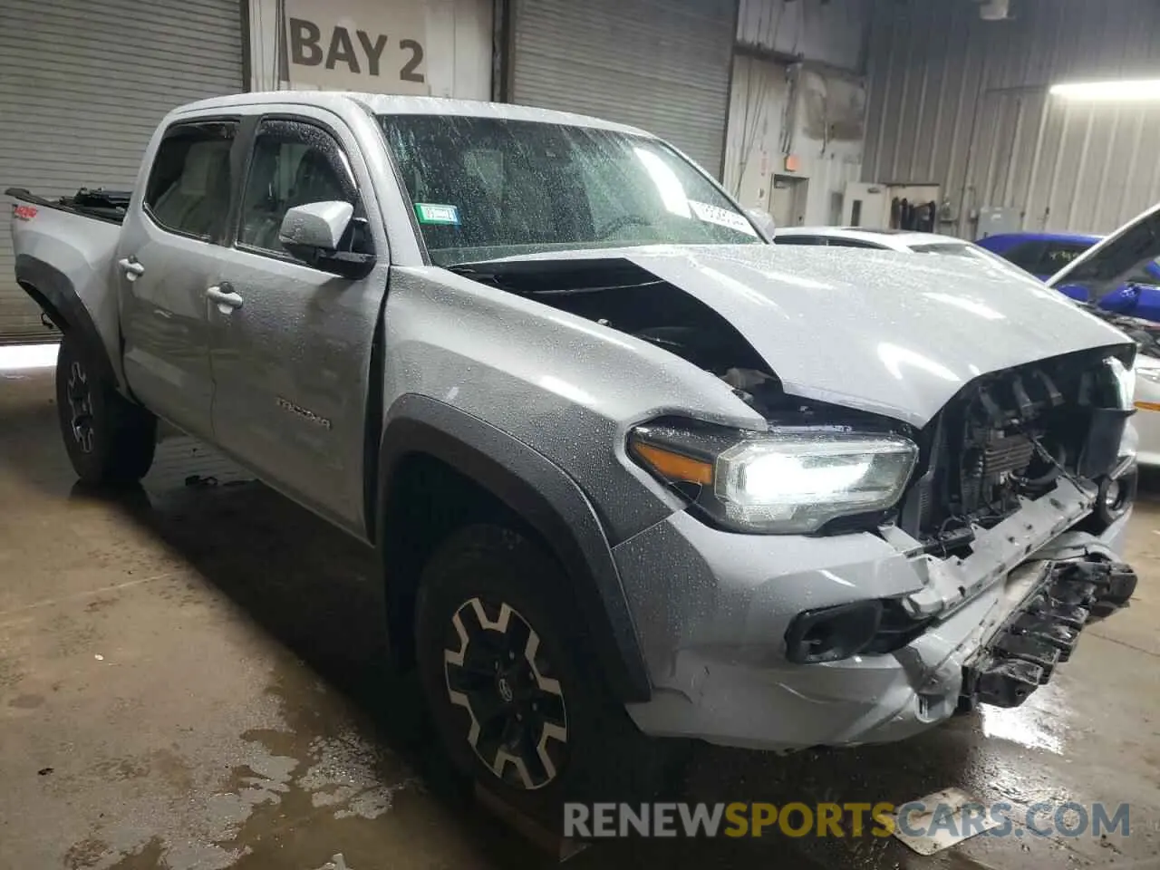 4 Photograph of a damaged car 3TMCZ5AN3LM319503 TOYOTA TACOMA 2020