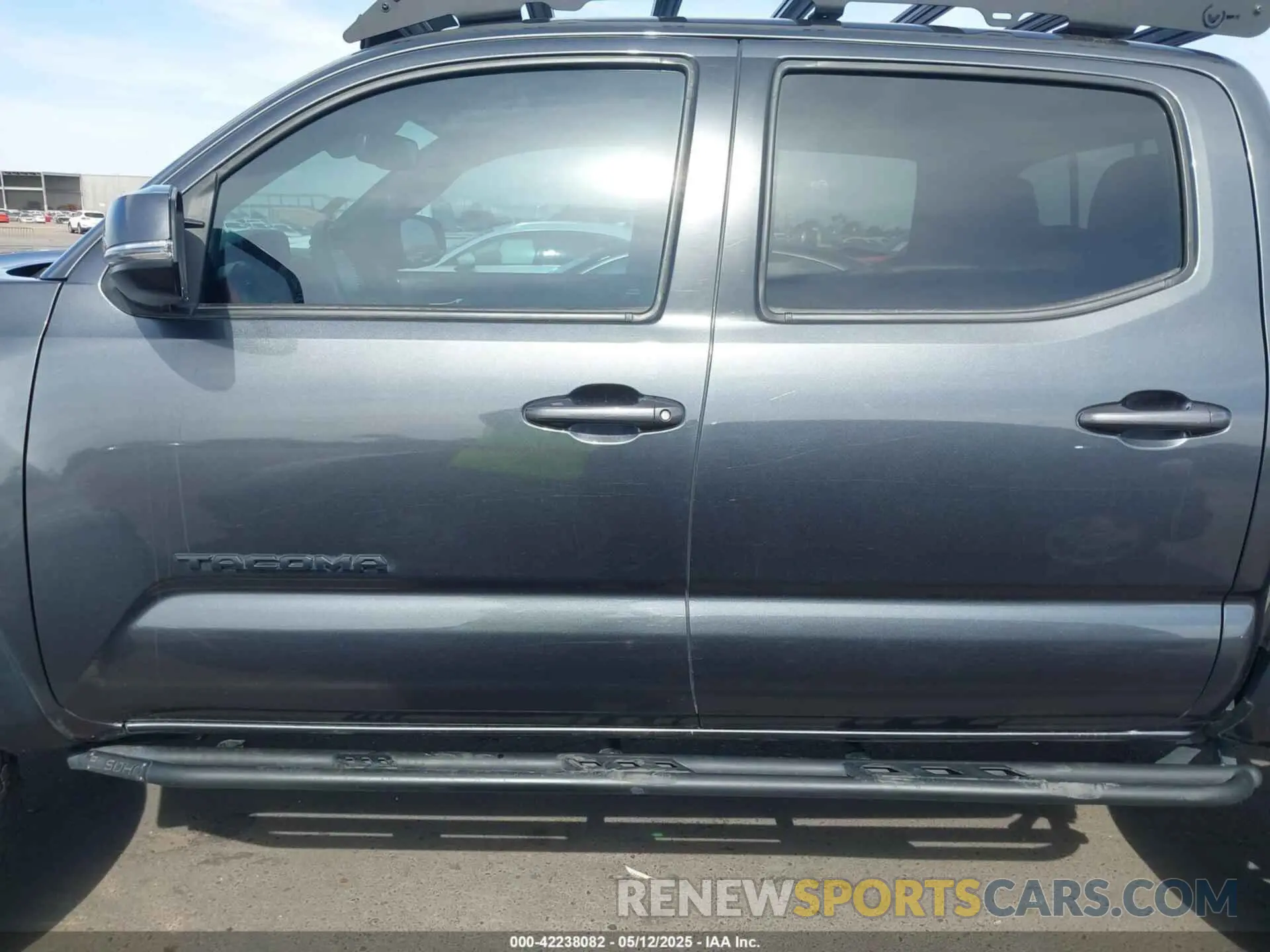 14 Photograph of a damaged car 3TMCZ5AN3LM357510 TOYOTA TACOMA 2020