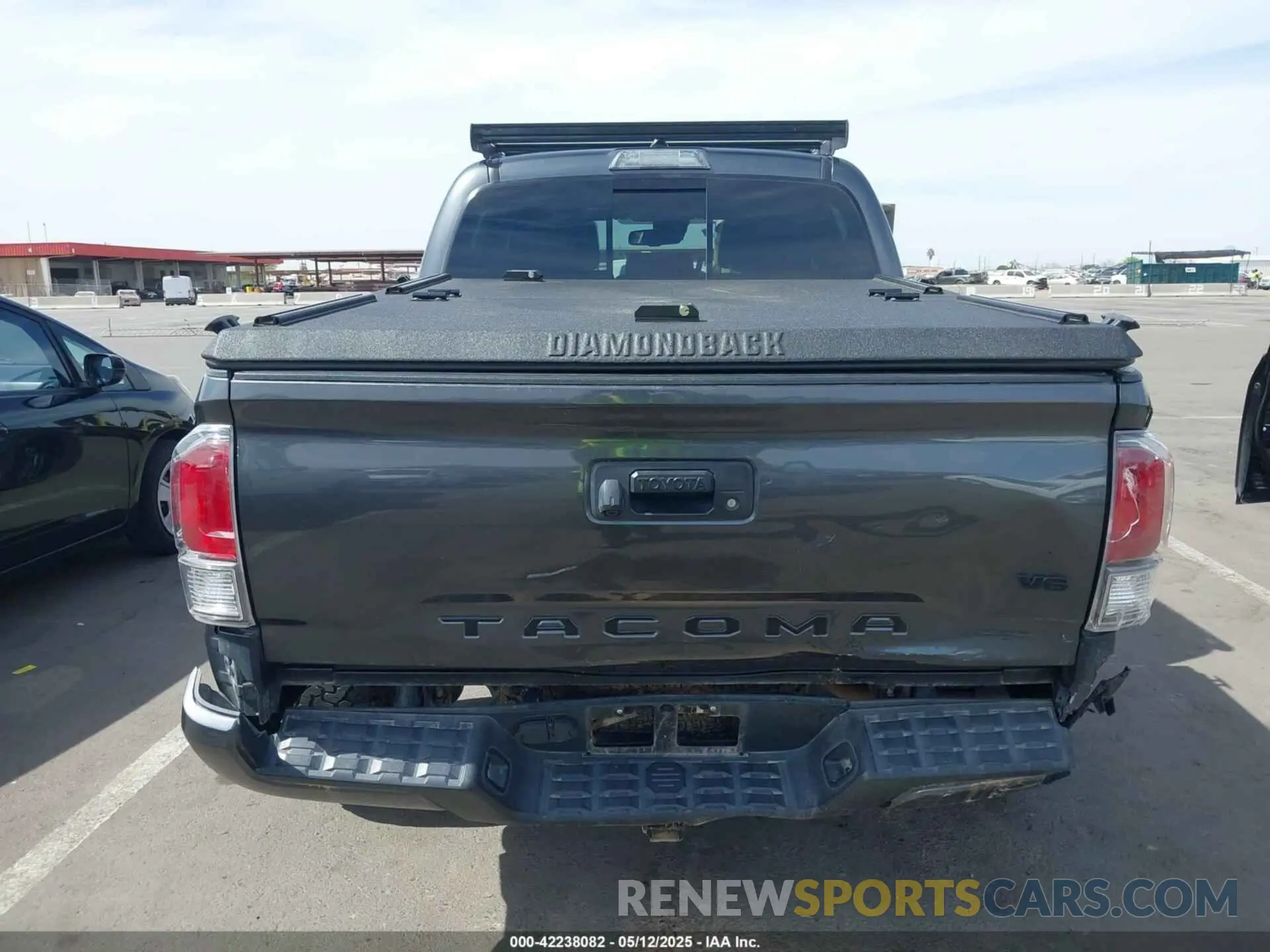 16 Photograph of a damaged car 3TMCZ5AN3LM357510 TOYOTA TACOMA 2020