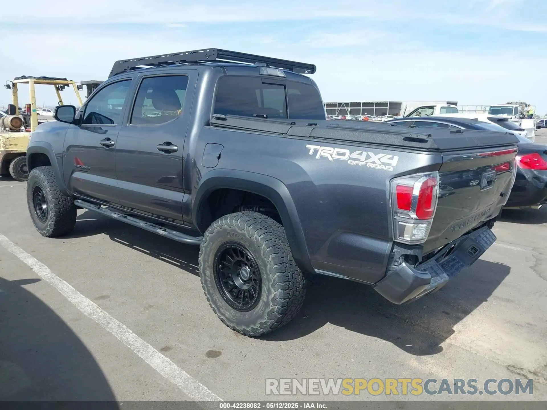 3 Photograph of a damaged car 3TMCZ5AN3LM357510 TOYOTA TACOMA 2020