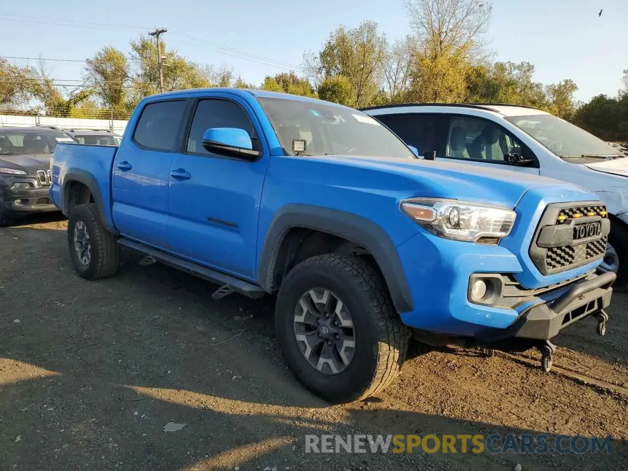 4 Photograph of a damaged car 3TMCZ5AN4LM295969 TOYOTA TACOMA 2020