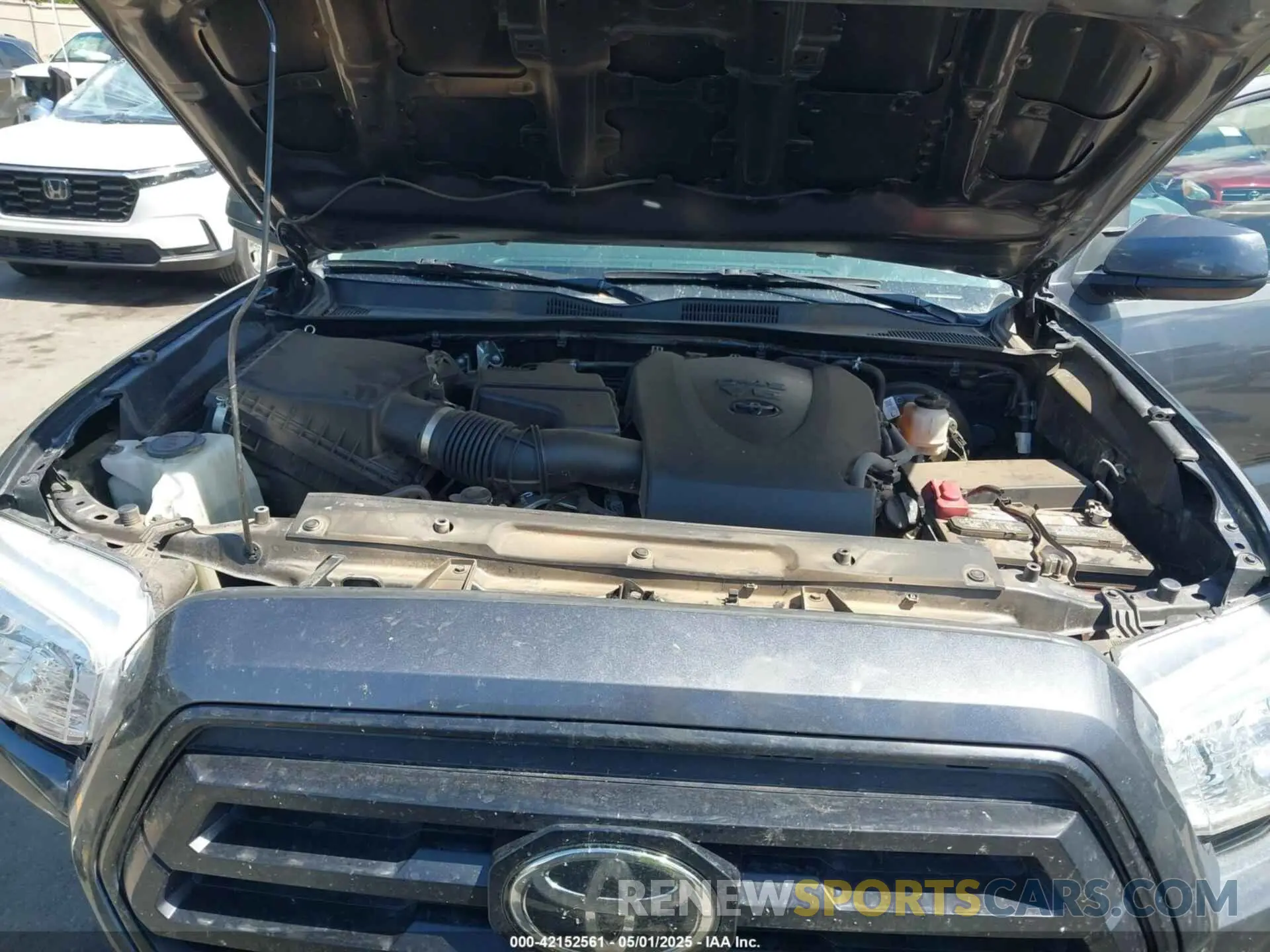 10 Photograph of a damaged car 3TMCZ5AN4LM310874 TOYOTA TACOMA 2020