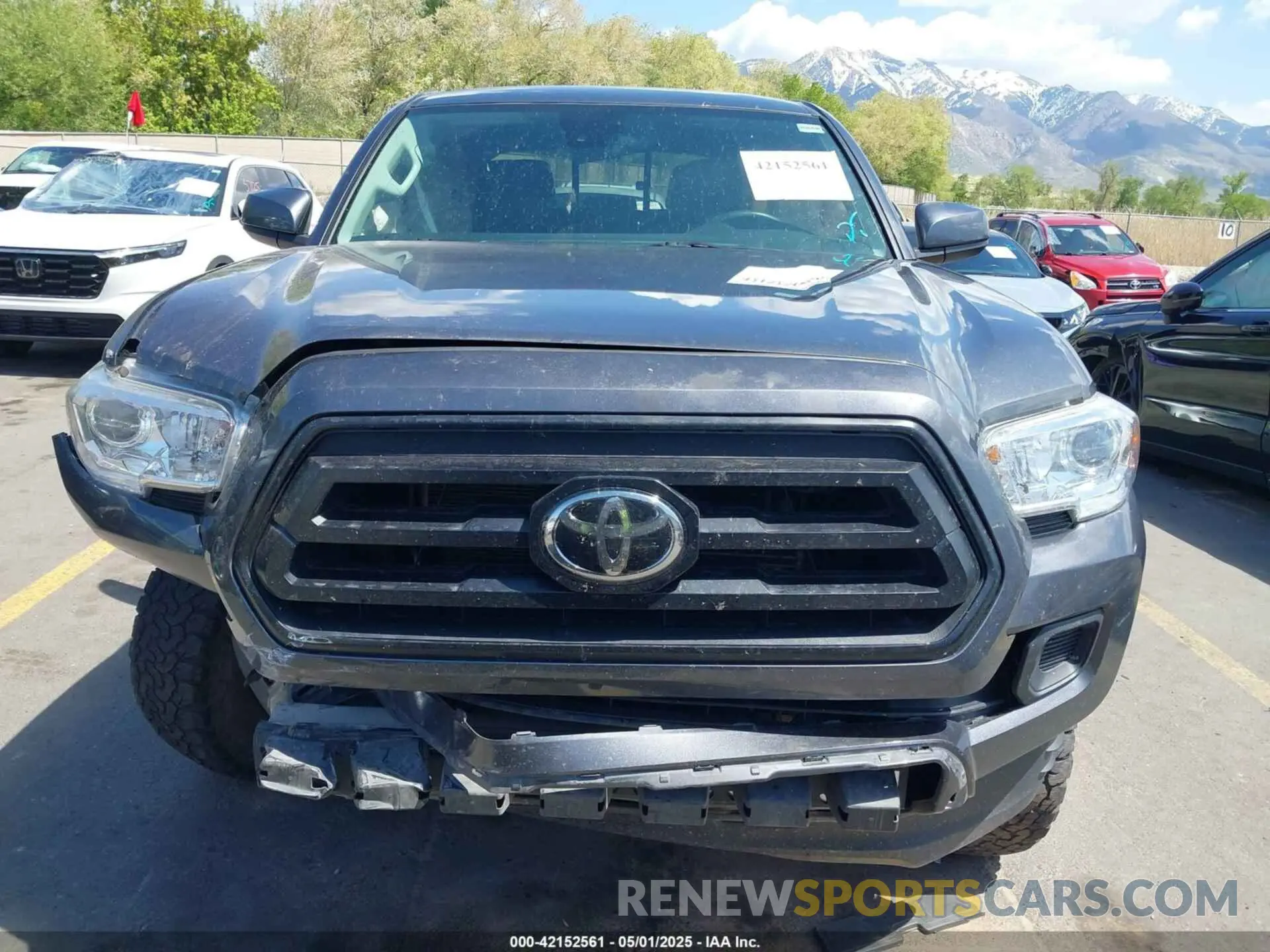12 Photograph of a damaged car 3TMCZ5AN4LM310874 TOYOTA TACOMA 2020