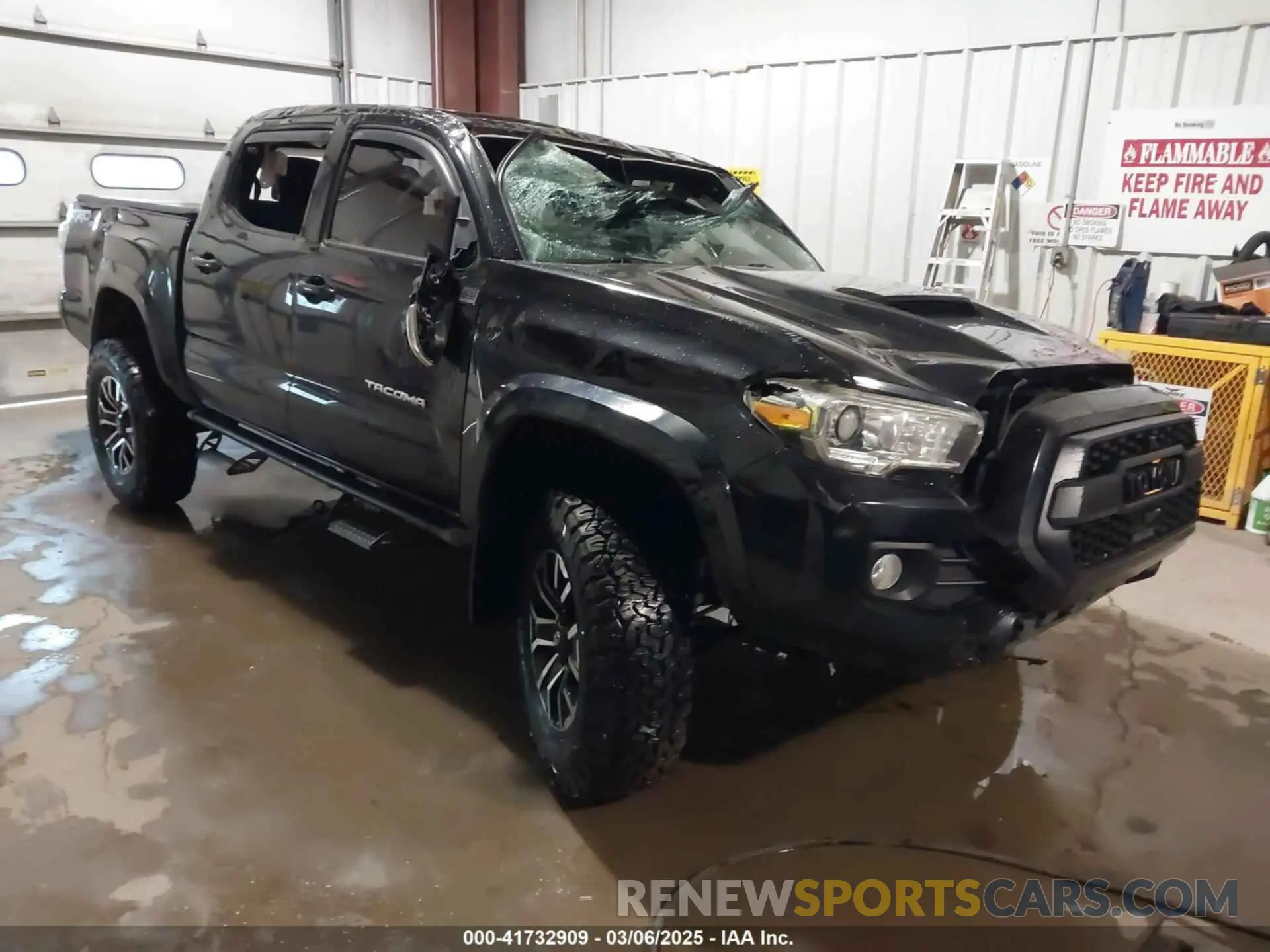 1 Photograph of a damaged car 3TMCZ5AN4LM351344 TOYOTA TACOMA 2020