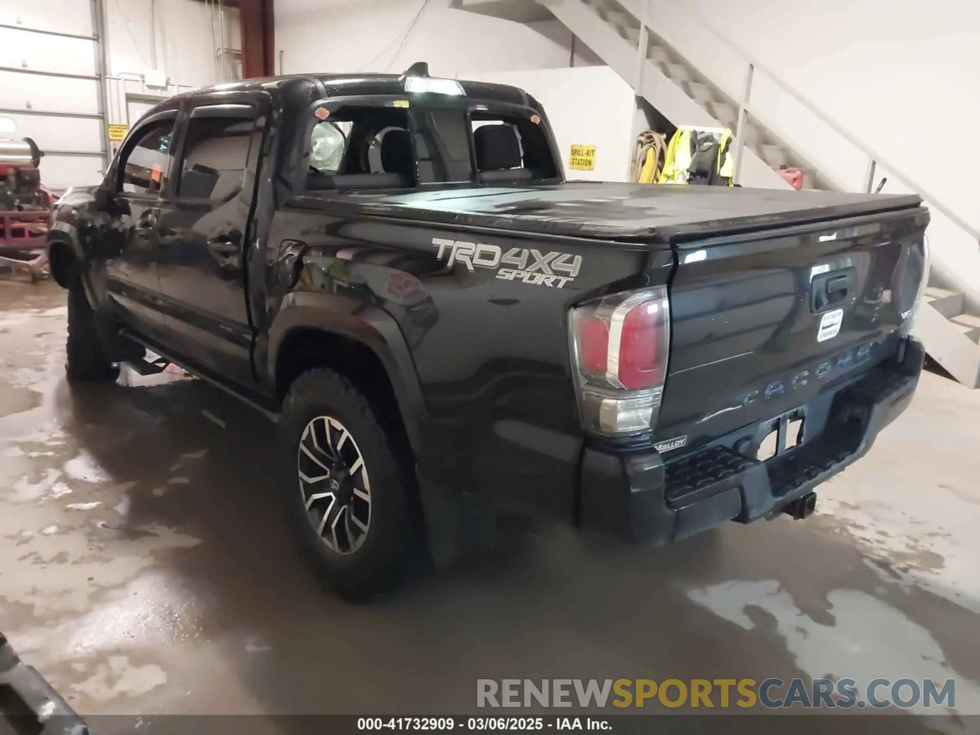 3 Photograph of a damaged car 3TMCZ5AN4LM351344 TOYOTA TACOMA 2020