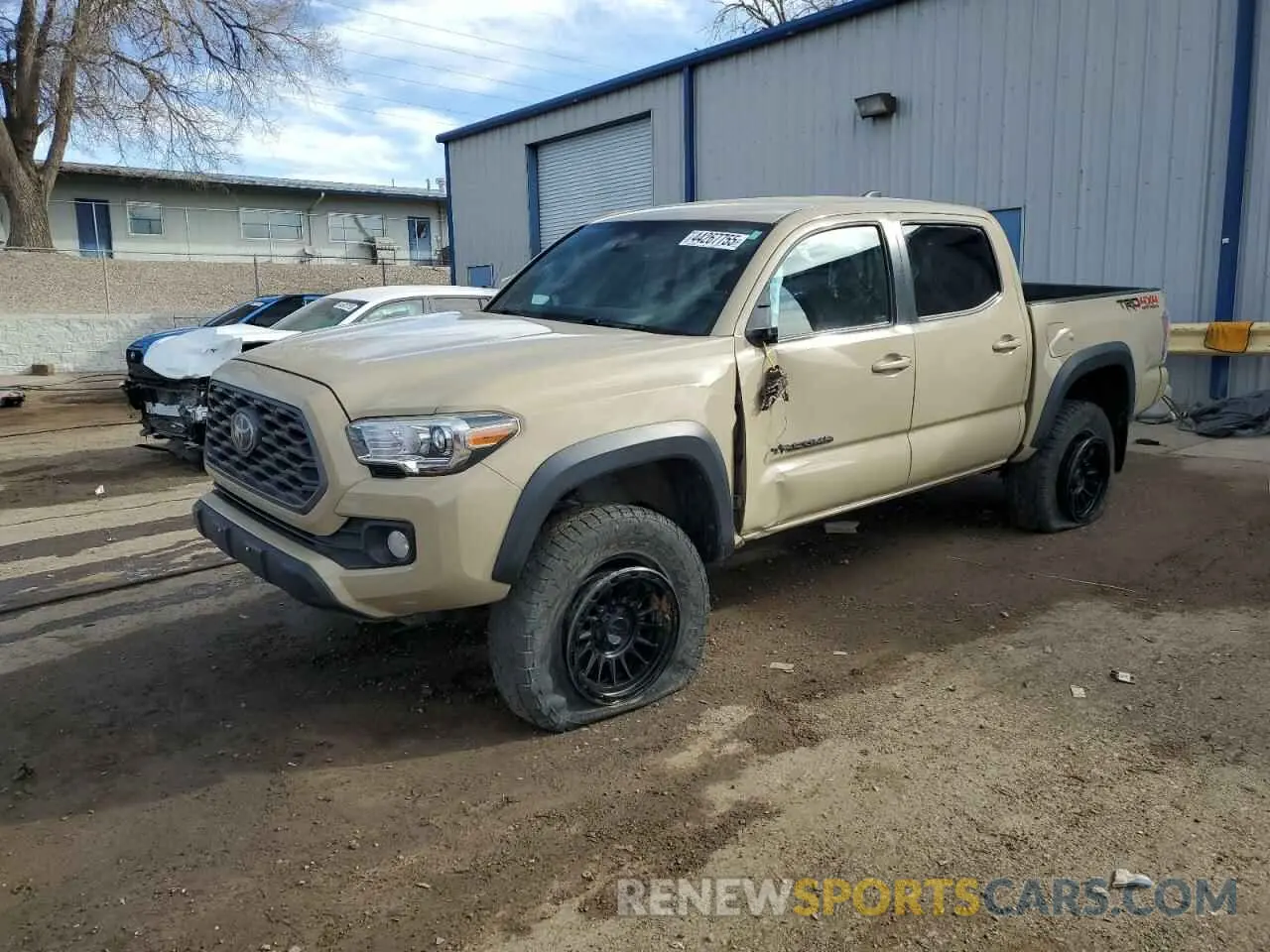 1 Photograph of a damaged car 3TMCZ5AN5LM289114 TOYOTA TACOMA 2020