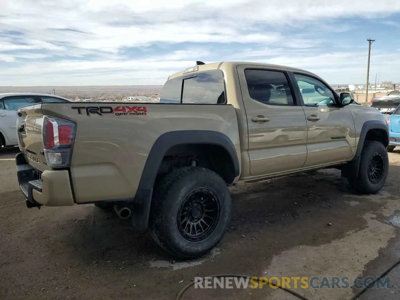 3 Photograph of a damaged car 3TMCZ5AN5LM289114 TOYOTA TACOMA 2020
