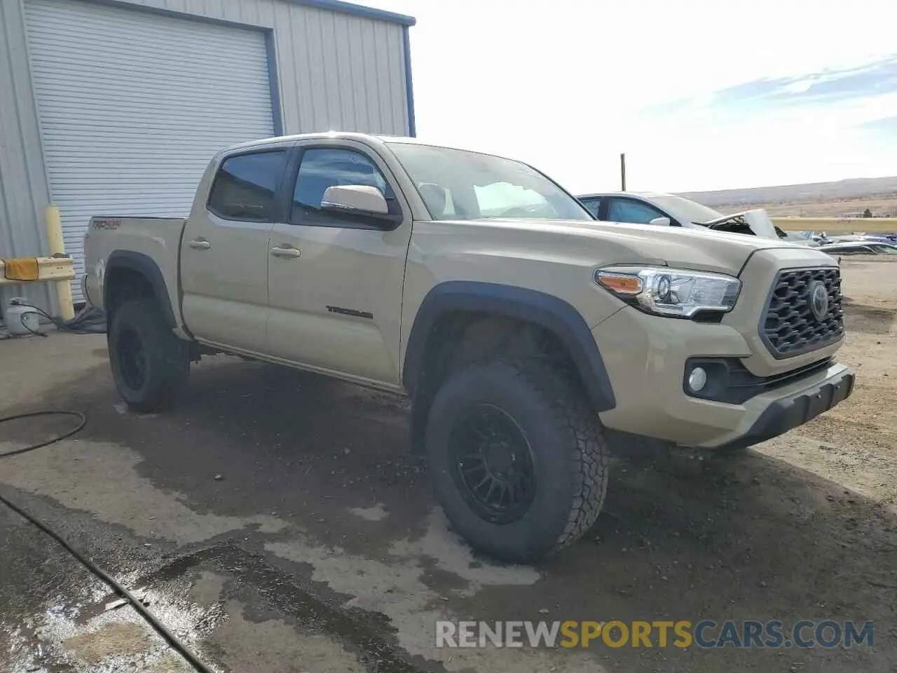 4 Photograph of a damaged car 3TMCZ5AN5LM289114 TOYOTA TACOMA 2020